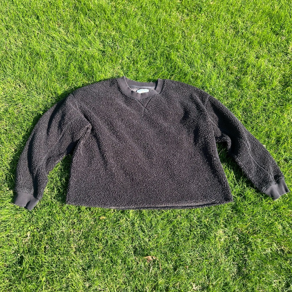 American Eagle Outfitters Black Crewneck Sweater